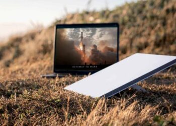 SpaceX pode lançar Starlink Mini com bateria integrada