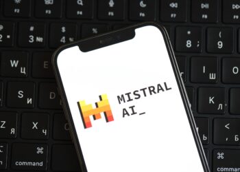 Mistral firma parcerias com Airbus e BMW para expandir IA na manufatura